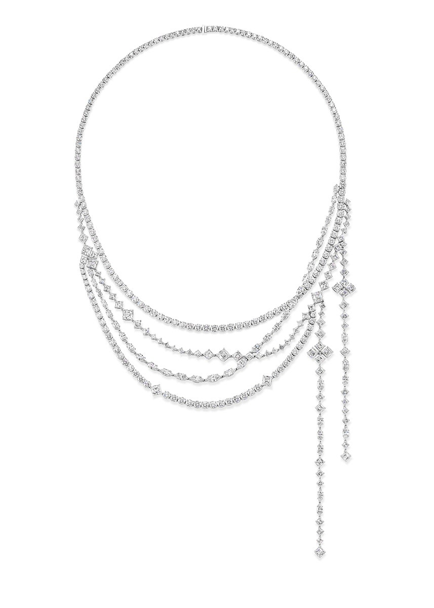 5 Necklaces that Look Stunning with a Strapless Dress