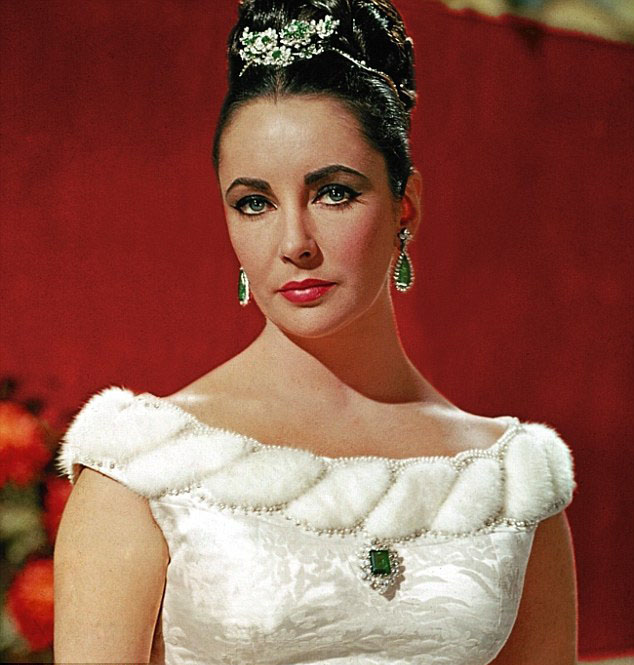 Elizabeth Taylor's collection sets a world record for most valuable private  collection of jewels sold at auction - Luxurylaunches