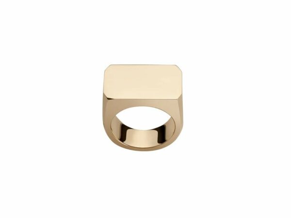 A Roundup of the Best Signet Rings for Women